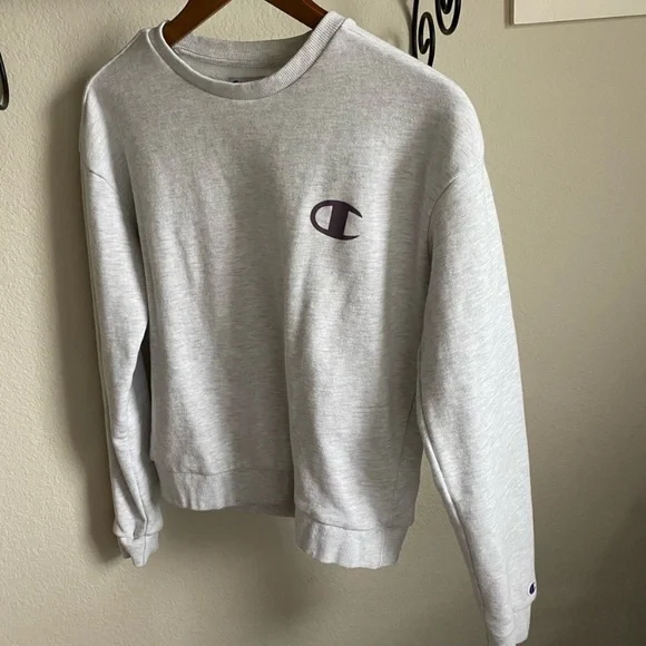 Champion Crewneck - Picture 1 of 7